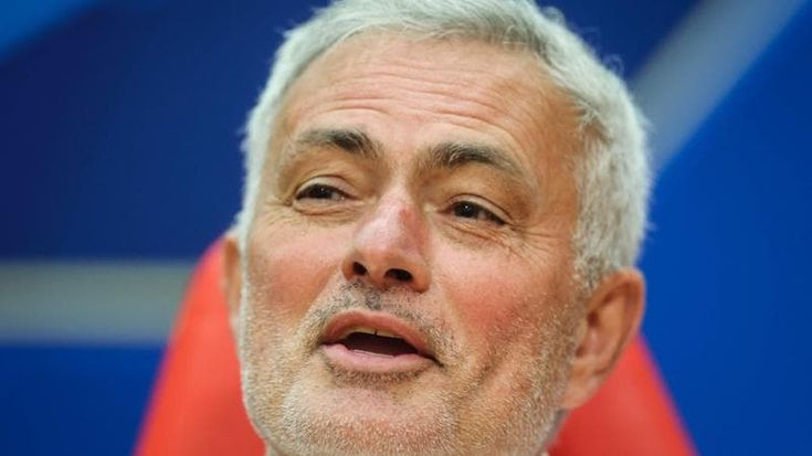 Mourinho: “Il Napoli in emergenza? Non fatemi ridere, se non ha De Bruyne schiera McTominay”