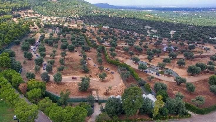 Rapinarono lo Zoosafari con la pistola in mezzo alla folla: arrestati dopo due anni un 41enne e un 33enne. Una donna indagata 