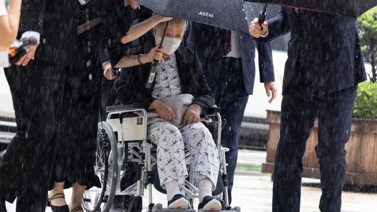 Corea del Sud, leader della Chiesa dell’Unificazione condannata a due anni di carcere per corruzione