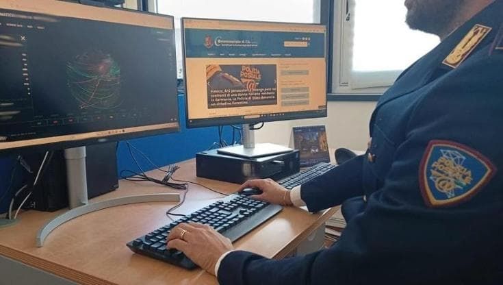 Diffondevano video e foto porno di bambini, due arresti a Palermo