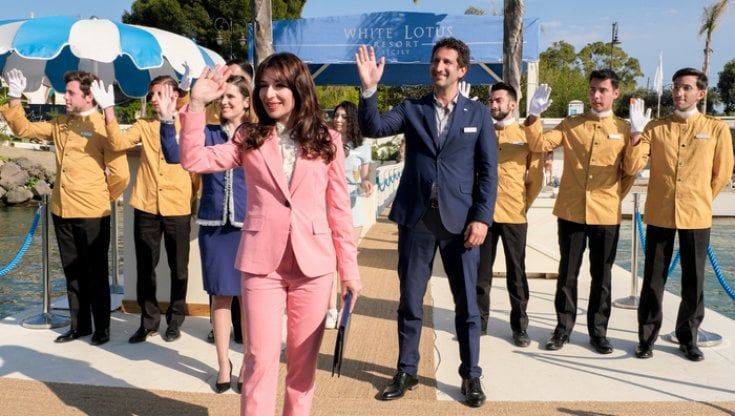 Sabrina Impacciatore scatenata al 'Jimmy Kimmel show': "La mia vita da sogno... horror e quella torta razzista mio malgrado"