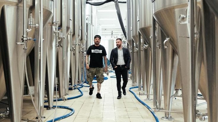 Tra Ghisa e Gaina, i primi 30 anni della birra Milano con il marchio Lambrate