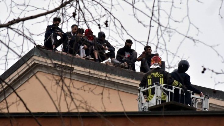 Melfi come Santa Maria Capua Vetere: "Insabbiati i pestaggi dei detenuti in cella"