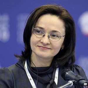 Russia, la banca centrale rivede al ribasso il Pil