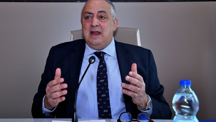 Lagalla: “Disputa imbarazzante, così la città finisce alla sinistra. Asse con FdI? Ci si sposa in due”