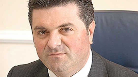 De Luca nomina Alfieri capo della sua segreteria: è il sindaco delle "fritture di pesce"