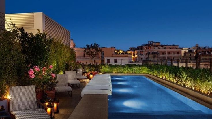Roma, dove cenare a bordo piscina: dagli hotel di lusso ai circoli sul Tevere