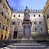 Mps: “Ops irrevocabili anche se vince Intesa”. Ma i concambi vanno a sconto senza il premio rivale