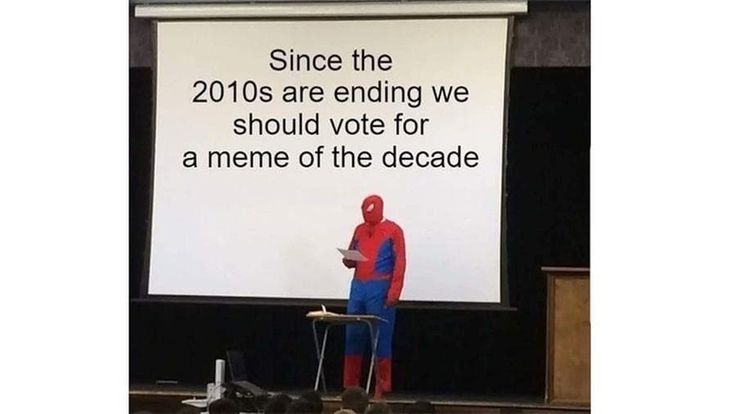 Da Drake al fidanzato distratto, i meme più importanti del decennio
