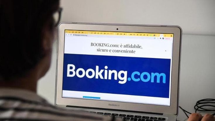 Attacco in corso a utenti Booking: prenotazioni rubate e rischio truffe di massa