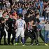 Follia a Bastia: calciatori del Lione aggrediti in campo dai tifosi