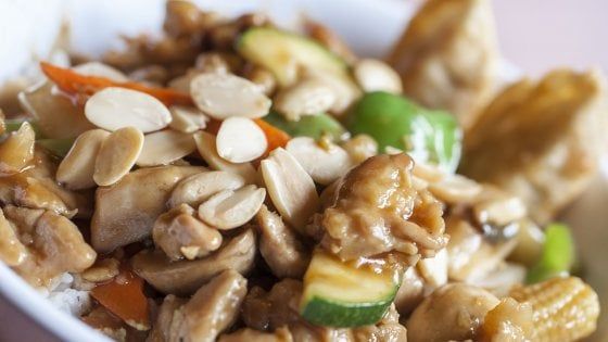 Un quasi fake di gran successo: il pollo alle mandorle