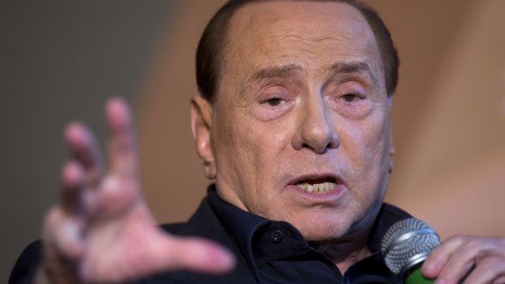 Manifestazione Lega, Berlusconi non scioglie la riserva. Salvini: "Gli assenti perdono sempre"