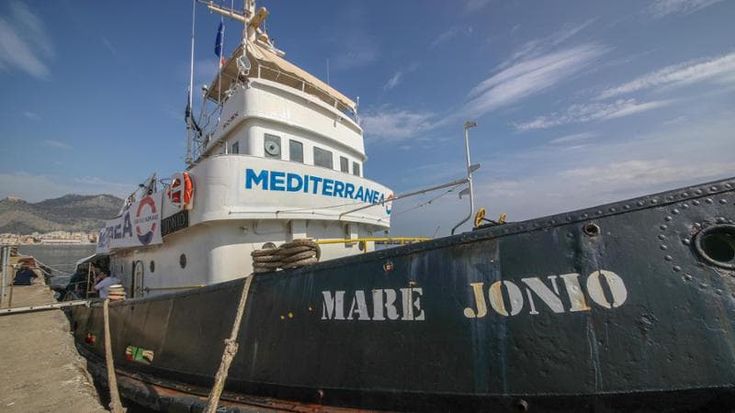 Migranti, Mediterranea fa ricorso contro il fermo: “Il decreto Piantedosi è incostituzionale”