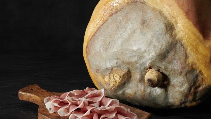 Utini (Consorzio Prosciutto di Parma): "Ambiente sfida centrale. Studiamo lo stop alle vaschette in plastica"