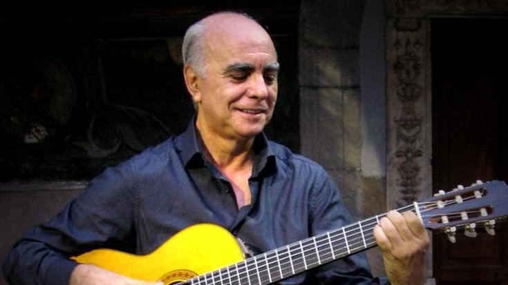 Musica, è morto Peppe Napolitano: addio all’interprete della canzone classica partenopea, allievo di Sergio Bruni
