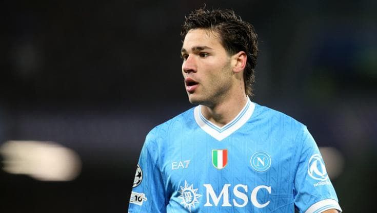 Il calcio del futuro, largo ai giovani e celle negli stadi...