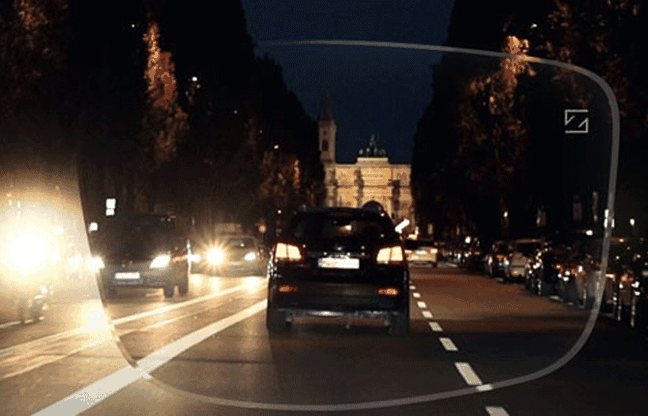 Accecati dagli abbaglianti? Mai più, con le lenti "DriveSafe"
