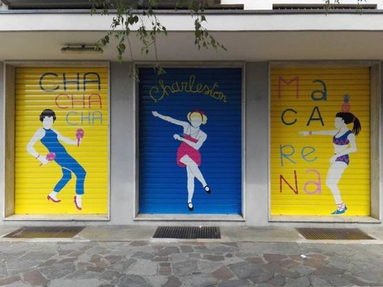 Sorridi a valzer e boogie woogie tra le "saracinesche danzanti" di Milano