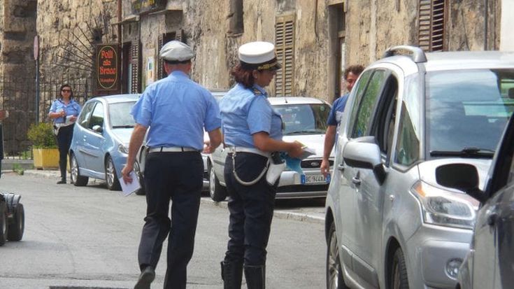 Vigili, arrivano 93 rinforzi: più controlli sull’abbandono dei rifiuti e sul litorale di Mondello