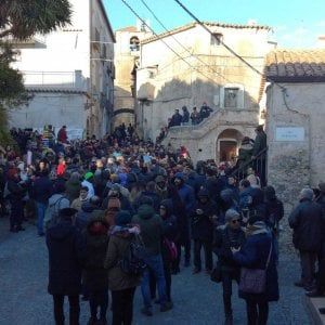 Sardine a Riace con Mimmo Lucano "per arginare visione politica pericolosa e violenta"