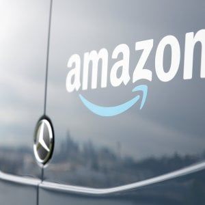 Amazon consegnerà anche le medicine: inizia la guerra alle farmacie