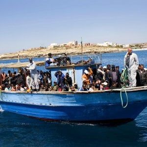Migranti e droga, dalla Costa d'Avorio alla Tunisia e poi in Italia. Una nuova rotta e una nuova tratta