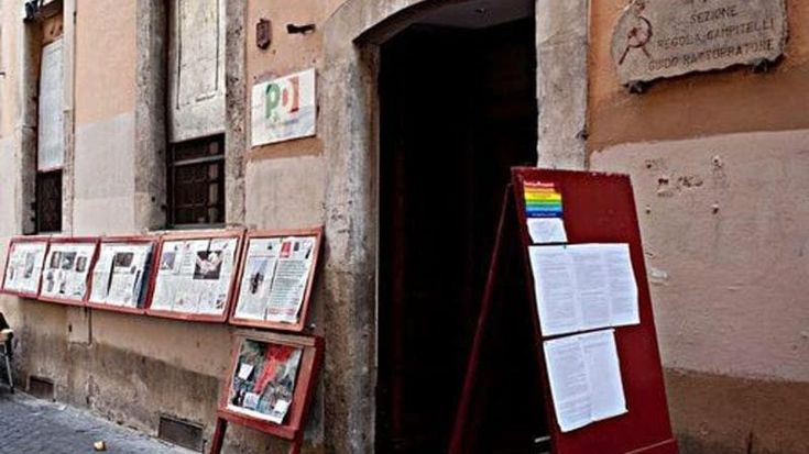 Contrordine compagni, nell’ex sezione del Pci di via dei Giubbonari la Casa della Resistenza può attendere