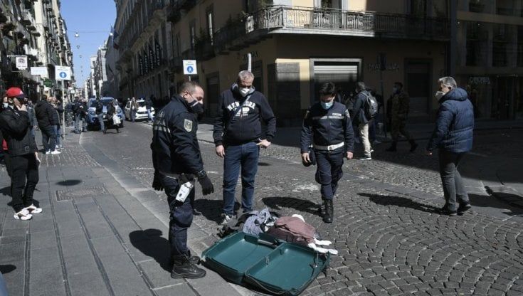 "Valigia sospetta", allarme bomba in via Toledo a Napoli