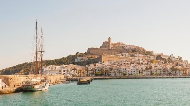 Spagna e Grecia conquistano gli italiani in vacanza