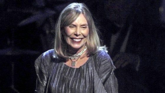'Le facce dell'amore' di Joni Mitchell in un box: "Sono una pittrice che scrive canzoni"