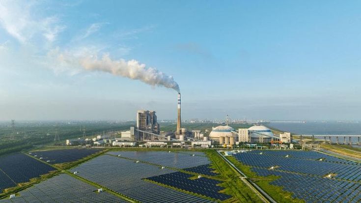 Elettricità: per la prima volta la produzione del solare supera quella del carbone