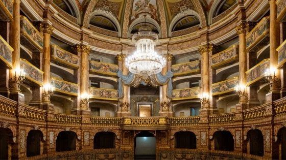 Reggia di Caserta, riapre il Teatro di Corte