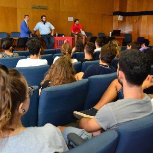 Bari, polemiche e veleni dopo i test di accesso a Medicina. Gli studenti: "Ecco le irregolarità"