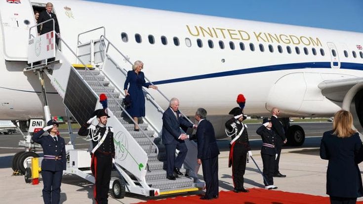 Carlo e Camilla in Italia tra visita di Stato e vacanza. “Qui per i 20 anni di nozze”