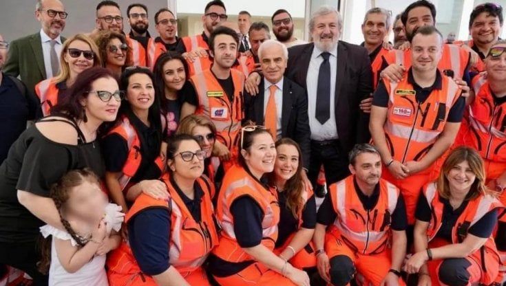 Bari, via al nuovo 118 con 462 assunzioni e 55 ambulanze aggiuntive. "Ora è il migliore in Italia"