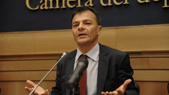 Banche, il caso Popolare Bari in parlamento. Fassina (Si): "La famiglia Jacobini si faccia da parte"