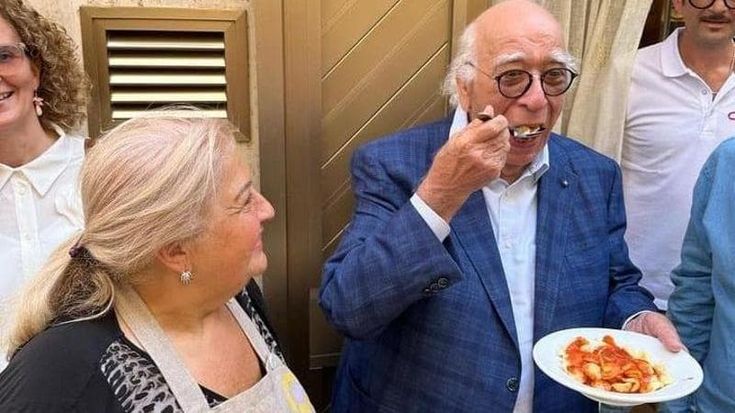 Giovanni Rana ha incontrato la regina delle orecchiette baresi, Nunzia Caputo