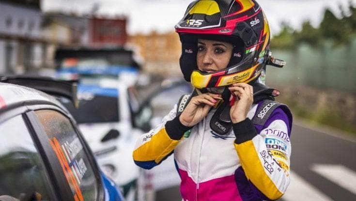 Rachele, pilota di rally in corsa contro la fibrosi cistica