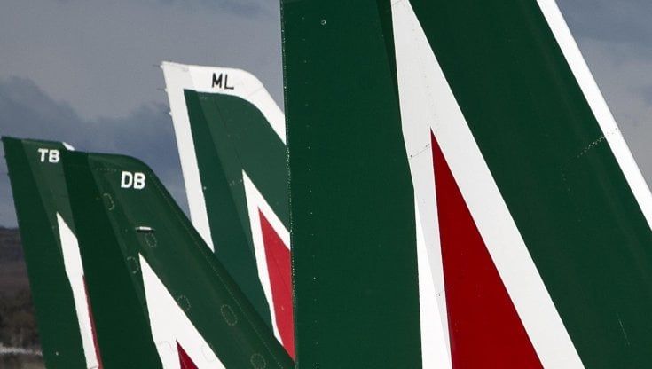 Alitalia, tempo scaduto per presentare le offerte per il marchio
