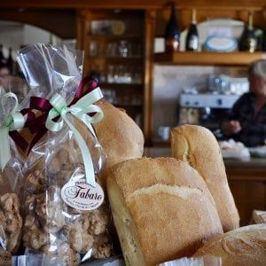 Fabaro a Poirino: un secolo di pane (e colombe pasquali)