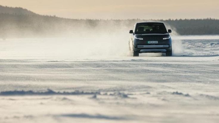 La Range Rover Electric supera l'ultimo ciclo di test e sviluppo invernale