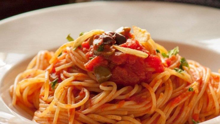 La censura si abbatte sulla pasta alla puttanesca