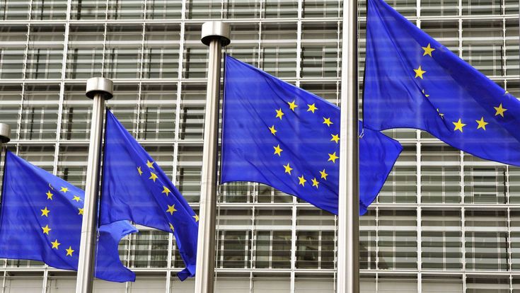 Europee, sondaggio: gli indecisi su chi votare sono 2 su 3. E la Lega cala