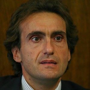 Dambruoso: "Ho di sicuro toccato tanti deputati ma<br />
non ho dato ceffoni a nessuno"