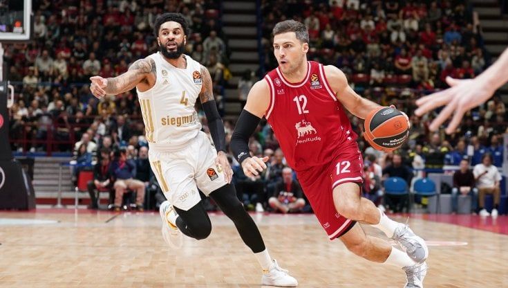 Eurolega, l'Olimpia Milano travolge il Bayern Monaco: i playoff sono più vicini