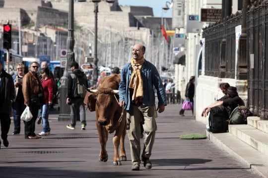 'In viaggio con Jacqueline', la fiaca edificante del buon selvaggio