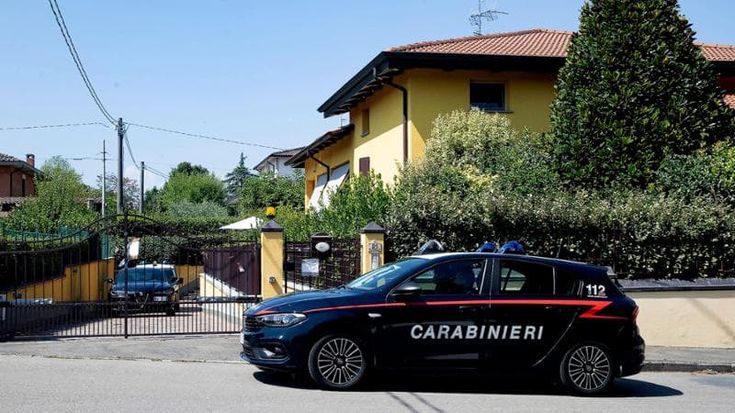 Neonati sepolti, la vicina di casa: “Io sospettata per un giorno. Per fortuna il Dna mi ha scagionato”