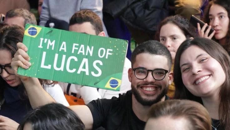 Olimpiadi, a Casa Brasile lacrime e samba per Luca Pinheiro: "Da oggi siamo il paese della neve"