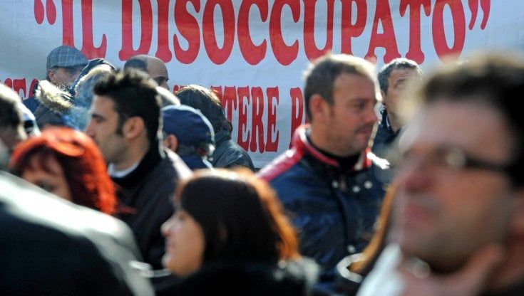 Istat, Pil in calo dello 0,4% nel primo trimestre. Lavoro, a marzo segnali di ripresa ma risale la disoccupazione giovanile